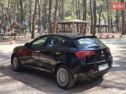 Черный Альфа Ромео Джульетта, объемом двигателя 1.37 л и пробегом 197 тыс. км за 10500 $, фото 1 на Automoto.ua