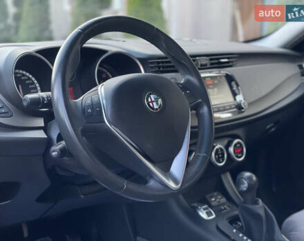 Коричневий Альфа Ромео Giulietta, об'ємом двигуна 2 л та пробігом 230 тис. км за 11849 $, фото 73 на Automoto.ua