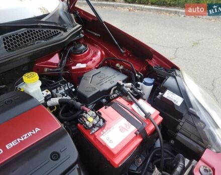 Червоний Альфа Ромео Giulietta, об'ємом двигуна 1.4 л та пробігом 159 тис. км за 8900 $, фото 20 на Automoto.ua