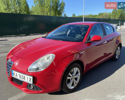 Червоний Альфа Ромео Giulietta, об'ємом двигуна 1.37 л та пробігом 137 тис. км за 8800 $, фото 1 на Automoto.ua