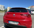 Червоний Альфа Ромео Giulietta, об'ємом двигуна 1.37 л та пробігом 130 тис. км за 9400 $, фото 21 на Automoto.ua