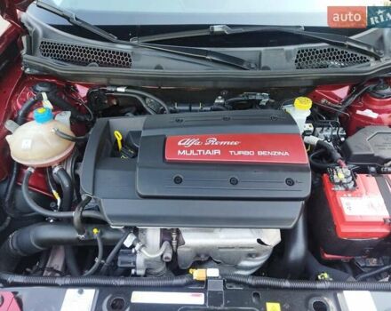 Червоний Альфа Ромео Giulietta, об'ємом двигуна 1.4 л та пробігом 159 тис. км за 8900 $, фото 18 на Automoto.ua