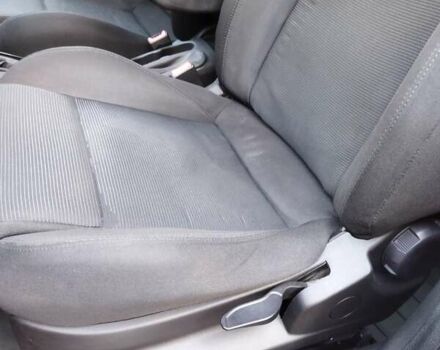 Червоний Альфа Ромео Giulietta, об'ємом двигуна 1.4 л та пробігом 159 тис. км за 8900 $, фото 27 на Automoto.ua