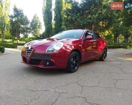 Червоний Альфа Ромео Giulietta, об'ємом двигуна 1.4 л та пробігом 159 тис. км за 8900 $, фото 1 на Automoto.ua