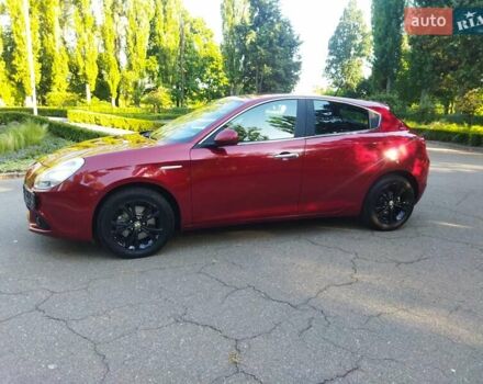 Червоний Альфа Ромео Giulietta, об'ємом двигуна 1.4 л та пробігом 159 тис. км за 8900 $, фото 16 на Automoto.ua