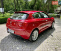 Червоний Альфа Ромео Giulietta, об'ємом двигуна 1.4 л та пробігом 156 тис. км за 8250 $, фото 4 на Automoto.ua