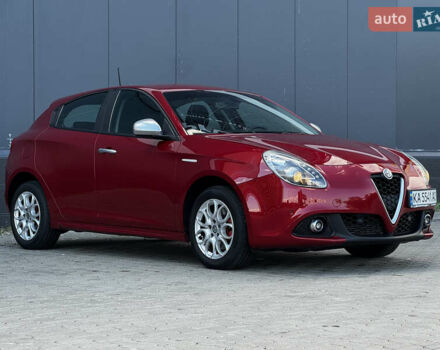 Червоний Альфа Ромео Giulietta, об'ємом двигуна 1.37 л та пробігом 76 тис. км за 15700 $, фото 1 на Automoto.ua