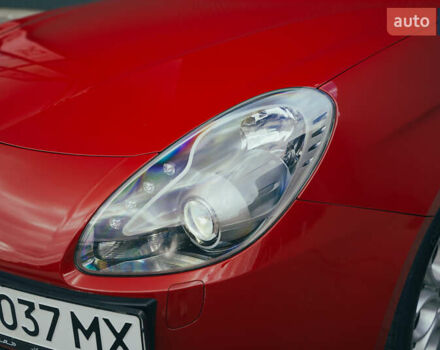 Красный Альфа Ромео Джульетта, объемом двигателя 1.37 л и пробегом 48 тыс. км за 13800 $, фото 13 на Automoto.ua