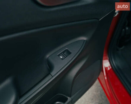 Красный Альфа Ромео Джульетта, объемом двигателя 1.37 л и пробегом 48 тыс. км за 13800 $, фото 48 на Automoto.ua