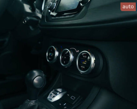 Красный Альфа Ромео Джульетта, объемом двигателя 1.37 л и пробегом 48 тыс. км за 13800 $, фото 62 на Automoto.ua