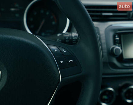 Красный Альфа Ромео Джульетта, объемом двигателя 1.37 л и пробегом 48 тыс. км за 13800 $, фото 30 на Automoto.ua