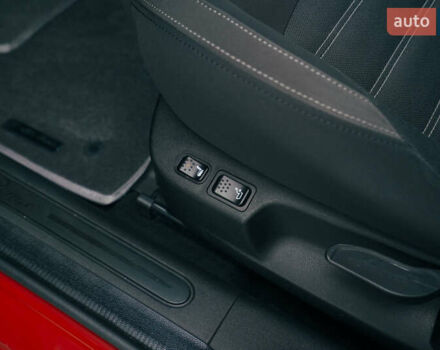 Красный Альфа Ромео Джульетта, объемом двигателя 1.37 л и пробегом 48 тыс. км за 13800 $, фото 37 на Automoto.ua