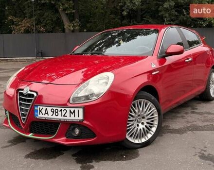Красный Альфа Ромео Джульетта, объемом двигателя 1.37 л и пробегом 279 тыс. км за 6600 $, фото 1 на Automoto.ua