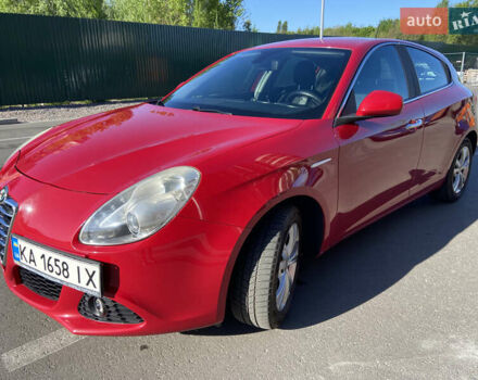 Червоний Альфа Ромео Giulietta, об'ємом двигуна 1.37 л та пробігом 137 тис. км за 8800 $, фото 1 на Automoto.ua