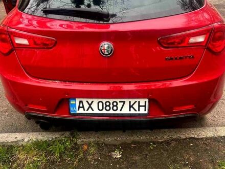 Красный Альфа Ромео Джульетта, объемом двигателя 1.4 л и пробегом 52 тыс. км за 17000 $, фото 1 на Automoto.ua