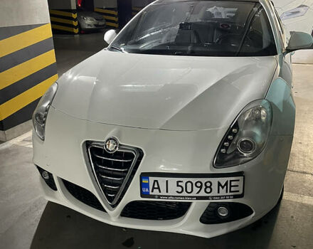 Альфа Ромео Giulietta, об'ємом двигуна 1.4 л та пробігом 56 тис. км за 12000 $, фото 7 на Automoto.ua