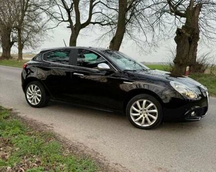 Альфа Ромео Giulietta, об'ємом двигуна 2 л та пробігом 125 тис. км за 10000 $, фото 4 на Automoto.ua