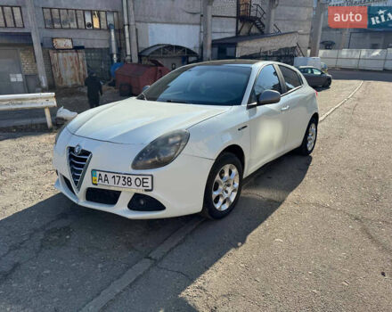 Альфа Ромео Джульетта, объемом двигателя 1.37 л и пробегом 330 тыс. км за 8500 $, фото 1 на Automoto.ua