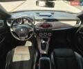 Сірий Альфа Ромео Giulietta, об'ємом двигуна 1.37 л та пробігом 324 тис. км за 5999 $, фото 34 на Automoto.ua