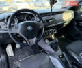 Сірий Альфа Ромео Giulietta, об'ємом двигуна 1.37 л та пробігом 320 тис. км за 8000 $, фото 24 на Automoto.ua