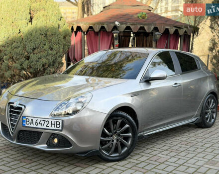 Сірий Альфа Ромео Giulietta, об'ємом двигуна 1.96 л та пробігом 159 тис. км за 7950 $, фото 2 на Automoto.ua