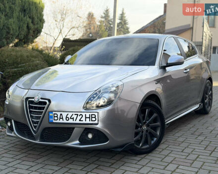 Сірий Альфа Ромео Giulietta, об'ємом двигуна 1.96 л та пробігом 159 тис. км за 7950 $, фото 9 на Automoto.ua