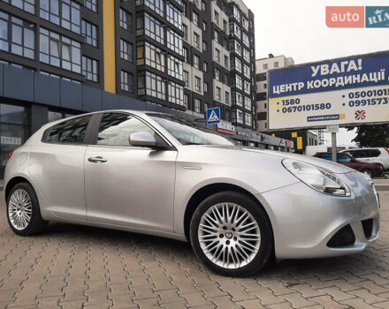 Серый Альфа Ромео Джульетта, объемом двигателя 1.4 л и пробегом 145 тыс. км за 6600 $, фото 4 на Automoto.ua