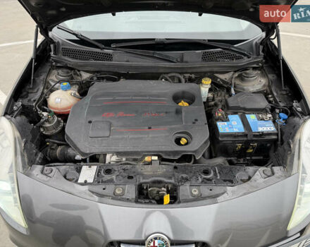 Сірий Альфа Ромео Giulietta, об'ємом двигуна 1.6 л та пробігом 232 тис. км за 7100 $, фото 1 на Automoto.ua