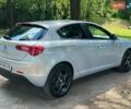 Сірий Альфа Ромео Giulietta, об'ємом двигуна 1.37 л та пробігом 127 тис. км за 8300 $, фото 6 на Automoto.ua