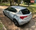 Сірий Альфа Ромео Giulietta, об'ємом двигуна 1.37 л та пробігом 127 тис. км за 8300 $, фото 49 на Automoto.ua