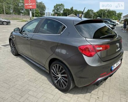 Сірий Альфа Ромео Giulietta, об'ємом двигуна 1.4 л та пробігом 216 тис. км за 11500 $, фото 4 на Automoto.ua