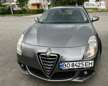 Сірий Альфа Ромео Giulietta, об'ємом двигуна 1.96 л та пробігом 265 тис. км за 6500 $, фото 1 на Automoto.ua