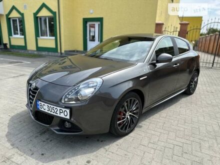 Сірий Альфа Ромео Giulietta, об'ємом двигуна 1.37 л та пробігом 216 тис. км за 11300 $, фото 1 на Automoto.ua