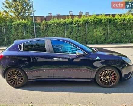 Синій Альфа Ромео Giulietta, об'ємом двигуна 1.75 л та пробігом 157 тис. км за 19000 $, фото 12 на Automoto.ua