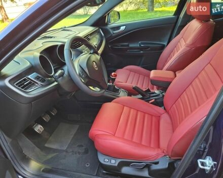 Синій Альфа Ромео Giulietta, об'ємом двигуна 1.75 л та пробігом 157 тис. км за 19000 $, фото 15 на Automoto.ua
