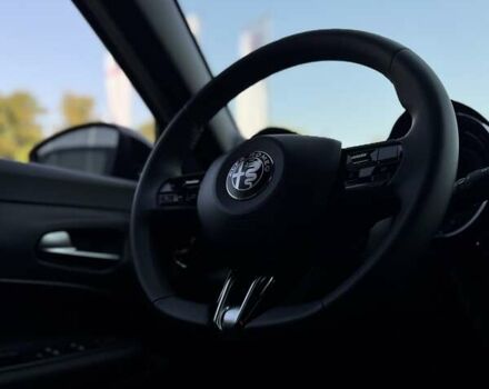 Білий Альфа Ромео Джуніор, об'ємом двигуна 1.2 л та пробігом 1 тис. км за 30143 $, фото 7 на Automoto.ua