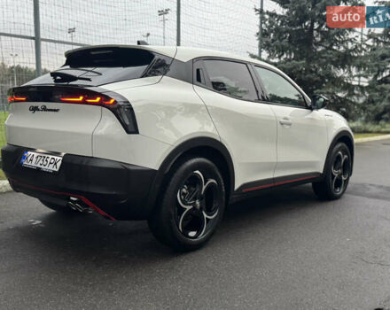 Белый Альфа Ромео Джуниор, объемом двигателя 1.2 л и пробегом 1 тыс. км за 31500 $, фото 14 на Automoto.ua