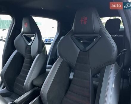 Червоний Альфа Ромео Джуніор, об'ємом двигуна 0 л та пробігом 2 тис. км за 32900 $, фото 52 на Automoto.ua