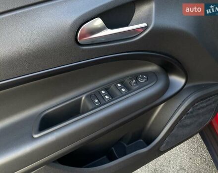 Червоний Альфа Ромео Джуніор, об'ємом двигуна 0 л та пробігом 2 тис. км за 32900 $, фото 41 на Automoto.ua