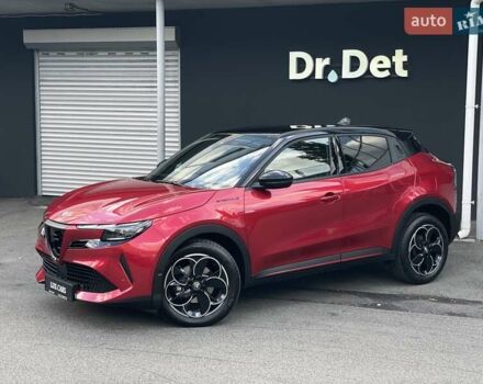 Червоний Альфа Ромео Джуніор, об'ємом двигуна 0 л та пробігом 2 тис. км за 32900 $, фото 8 на Automoto.ua