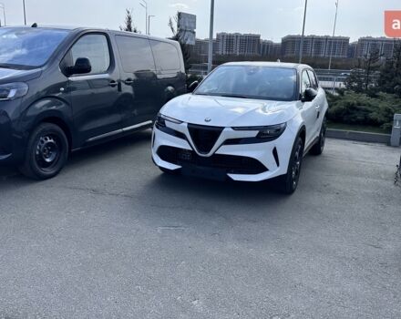 Альфа Ромео Джуніор, об'ємом двигуна 1.2 л та пробігом 0 тис. км за 29473 $, фото 1 на Automoto.ua