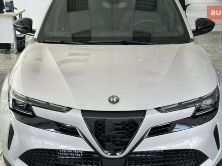 Альфа Ромео Джуніор, об'ємом двигуна 1.2 л та пробігом 0 тис. км за 28470 $, фото 1 на Automoto.ua