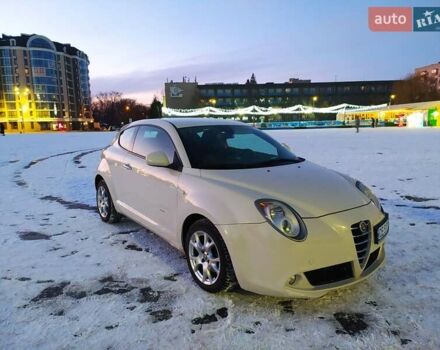 Білий Альфа Ромео Mito, об'ємом двигуна 1.3 л та пробігом 195 тис. км за 6000 $, фото 45 на Automoto.ua