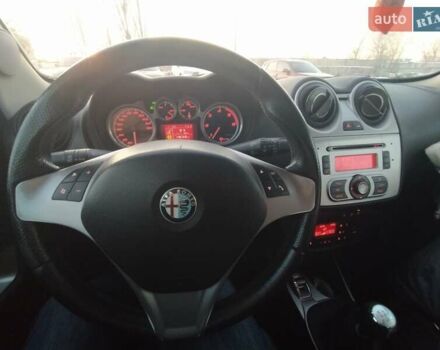 Білий Альфа Ромео Mito, об'ємом двигуна 1.3 л та пробігом 195 тис. км за 6000 $, фото 36 на Automoto.ua