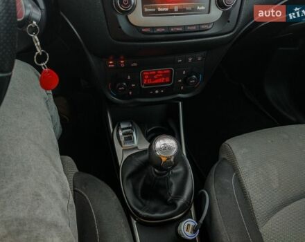 Чорний Альфа Ромео Mito, об'ємом двигуна 1.4 л та пробігом 195 тис. км за 5000 $, фото 36 на Automoto.ua