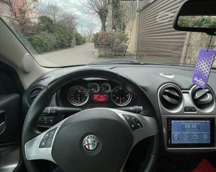 Черный Альфа Ромео Мито, объемом двигателя 1.2 л и пробегом 200 тыс. км за 5000 $, фото 5 на Automoto.ua