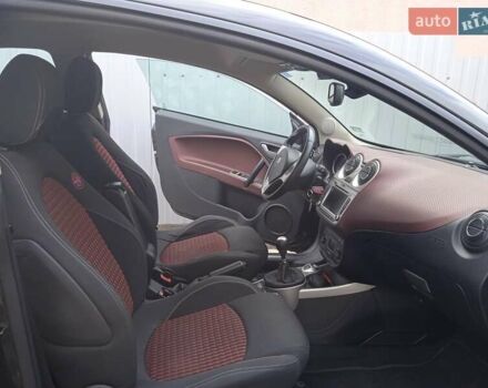 Чорний Альфа Ромео Mito, об'ємом двигуна 1.6 л та пробігом 265 тис. км за 7300 $, фото 14 на Automoto.ua
