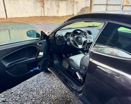 Фіолетовий Альфа Ромео Mito, об'ємом двигуна 1.4 л та пробігом 151 тис. км за 4500 $, фото 3 на Automoto.ua