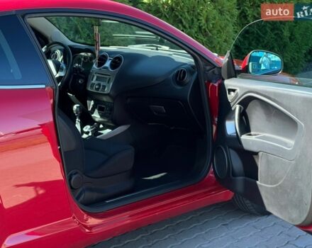 Червоний Альфа Ромео Mito, об'ємом двигуна 1.4 л та пробігом 120 тис. км за 4000 $, фото 6 на Automoto.ua