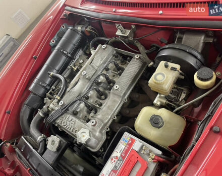 Красный Альфа Ромео Спайдер, объемом двигателя 1.6 л и пробегом 8 тыс. км за 29151 $, фото 21 на Automoto.ua